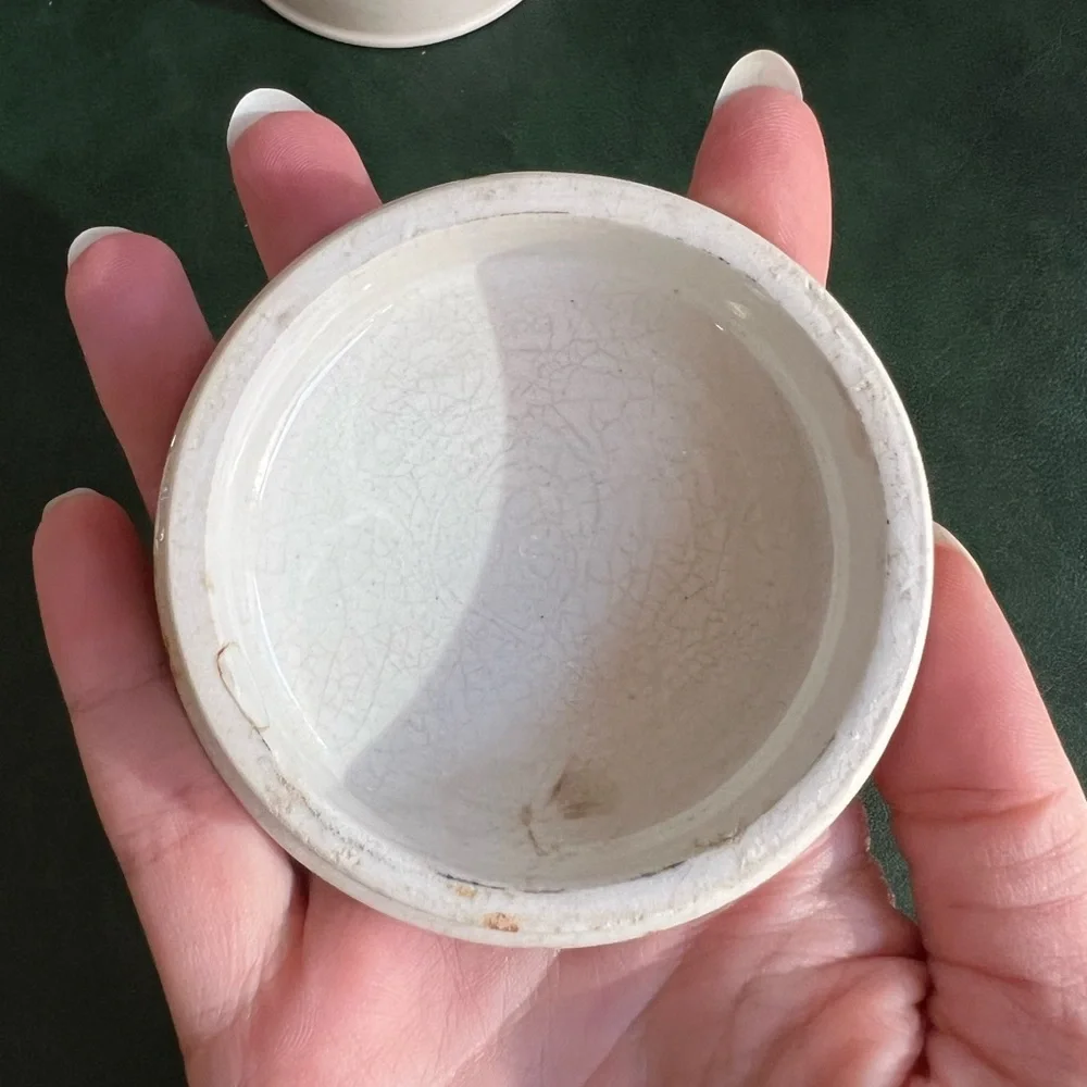 Rare Antique Ceramic Pot and Lid John Gosnell & Co. Cherry Tooth Paste 1860-1900 - Picture 4 of 9